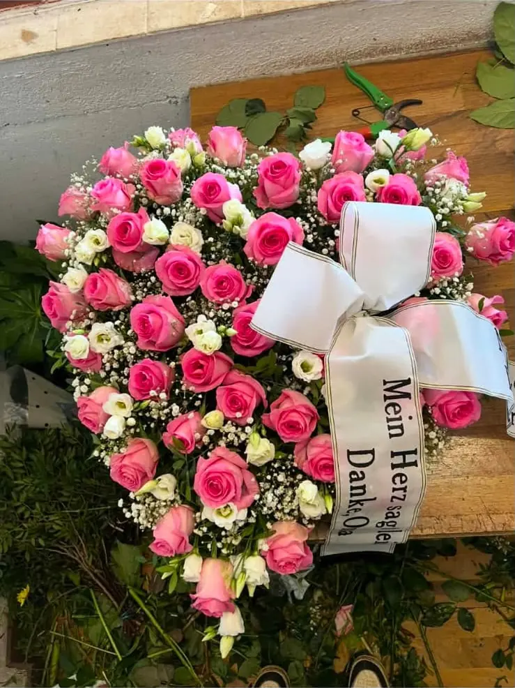 Trauerherz „Rosa Rosen“